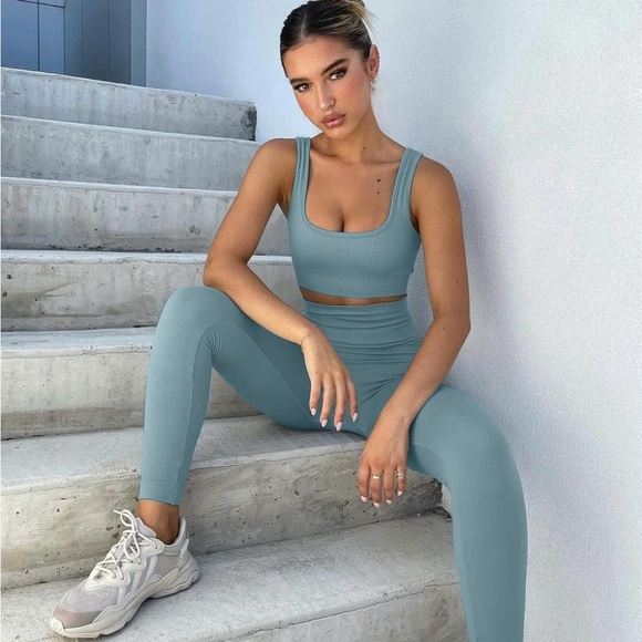 New workout set - Picture 3 of 5